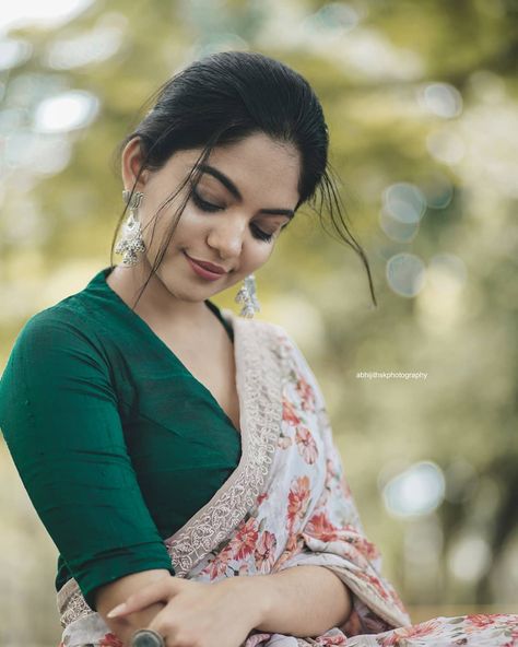 Okkaaay Bye.  Shot by @abhijithsk.photography 💫 Saree Blouse Design For School Teacher, Ahaana Krishna, Green Blouse Designs, Saree Jacket Designs, Kerala Saree Blouse Designs, Cotton Saree Blouse Designs, Cotton Blouse Design, Saree Blouse Neck Designs, Kerala Saree