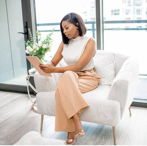 Professional Photo Shoot Black Women, Personal Branding Photoshoot Black Woman, Business Casual Photoshoot Women, Business Coach Photoshoot, Hairstyles For Work Black Women, Corporate Photoshoot Women, Black Woman Ceo, Black Business Woman Aesthetic, Women Business Photoshoot