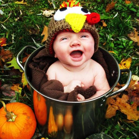 Thanksgiving Infant Photoshoot, Baby Photography Ideas, Baby Fall, Thanksgiving Baby, Fall Photo, Inspo Pics, Fall Photoshoot, Autumn Colors, Fall Photos