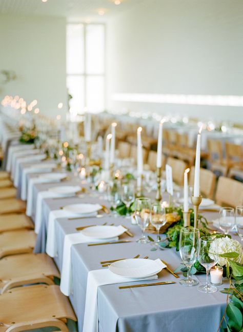 Minimalist soft blue and gold wedding table decor: http://www.stylemepretty.com/texas-weddings/austin/2017/02/09/modern-minimalist-wedding/ Photography: Krystle Akin - http://www.krystleakin.com/ Minimalist Backyard, Blue Reception, Modern Decorations, Timetable Ideas, Study Timetable, Wedding Minimalist, Sweet 17, Reception Backdrop, Minimalist Table