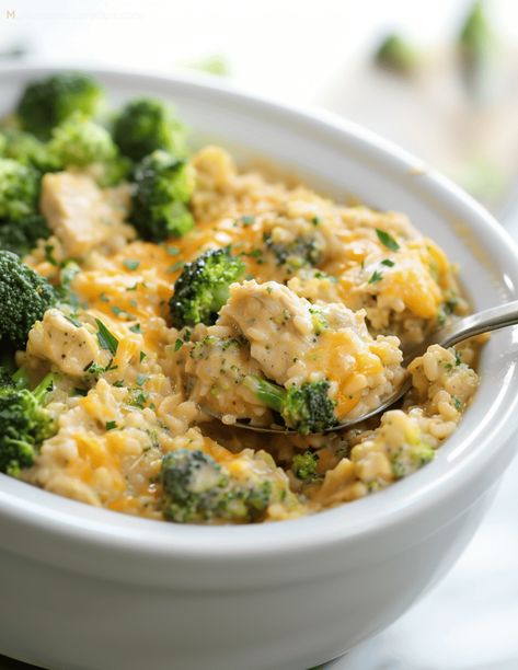 Delicious Crockpot Cheesy Chicken Broccoli Rice - A Family Favorite - My Home Made Recipe Crockpot Chicken Broccoli Rice, Chicken Broccoli Crockpot, Crockpot Cheesy Chicken, Crockpot Rice Recipes, Crockpot Chicken And Rice, Cheddar Broccoli Rice, Cheesy Chicken Broccoli Rice, Chicken And Rice Crockpot, Cheesey Chicken