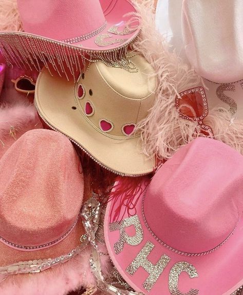 Packing For Nashville, Pink Cowboy Hat Aesthetic, Pink Cowgirl Hat Aesthetic, Barbie In Real Life, Buckle Bunny, Pink Cowgirl Boots, Pink Cowboy Hat, Album Aesthetic, Cowboy Aesthetic