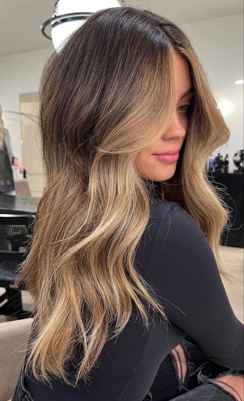 Bronde Balayage Hair, Balyage Long Hair, Haircolor Ideas, Light Brunette Hair, Blonde Hair With Roots, Butterfly Haircut, Bronde Balayage, Bronde Hair, Brown Hair Inspo