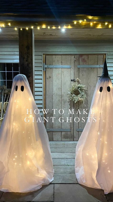 HAPPY FRIDAY!!! And what a Friday treat I have for you 👻 these have to be my absolute favourite Halloween makes that I’ve done and I… | Instagram Tomato Cage Plant Stand, How To Make Ghosts, Halloween Home Decor Ideas, Diy Halloween Ghosts, Scary Halloween Decorations Diy, Best Halloween Costumes Ever, Ghost Diy, Beautiful Halloween, Sheet Ghost