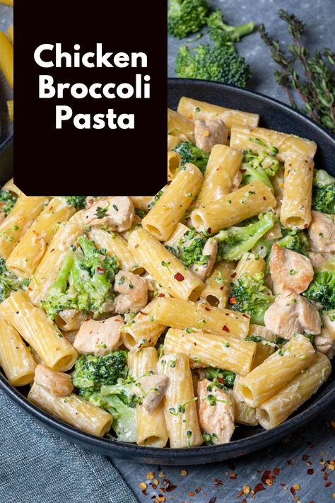 When you need a quick and satisfying meal, this chicken broccoli pasta is perfect. It's straightforward to prepare, hearty, and just the thing for a casual dinner at home. Chicken Broccoli Pasta, Easy Pasta Dinner, Plats Healthy, Snacks Healthy, Chicken And Broccoli, Broccoli Pasta, Salad Pasta, Dinners Recipes, Healthier Food