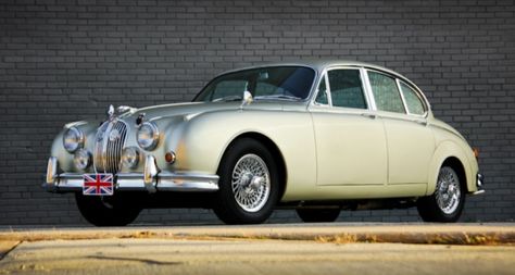 1963 Jaguar MK II - 3.8 | Classic Driver Market Leaping Cat, Bentley Auto, Jaguar Auto, Jaguar Mk2, Unique Vehicles, Jaguar (cars), Jaguar Daimler, Auto Vintage, 1960s Cars