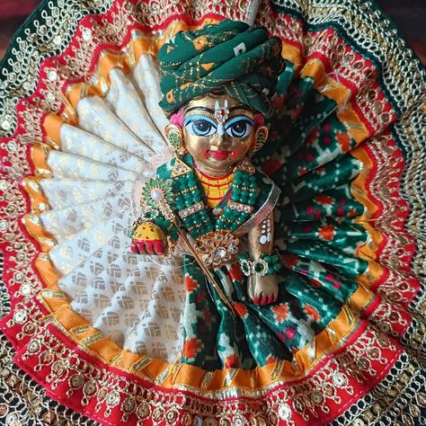 😍💥 Kanha Poshak, Ladoo Gopal Dress, Deity Clothes, Centre Table Living Room, Krishna Dress, Janmashtami Decoration, Laddu Gopal Dresses, Jay Jay, Krishna Book