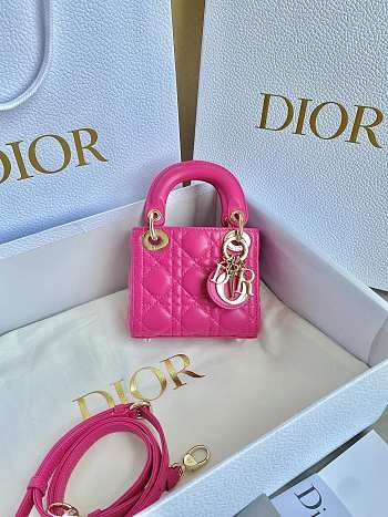 Pink Lady Dior Bag, Maurizio Gucci, Hot Pink Bag, Purple Tone, Louis Vuitton Cap, Bag Collection, Pretty Bags, Pink Pink, Lady Dior