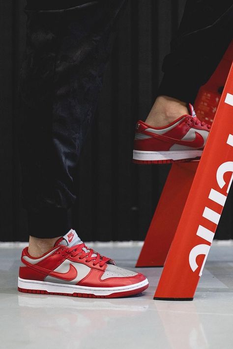 2021 Nike Dunk Low Promise Off-White™-Like Colorways | HYPEBEAST Red Outfit Men, Hypebeast Aesthetic, Hypebeast Decor, Skater Look, Grey Panels, Sneakers Addict, Red Nike, Sb Dunk, Nike Blazer