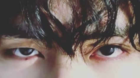 #v #taehyung #aesthetic #eyes #kth #kim #bts #details #bangtan #bangtansoyoendan Bts Eyes, Eye Close Up, Aesthetic Eyes, Kim Taehyung Wallpaper, About Bts, Pretty Eyes, V Taehyung, Bts Photo, Bts V