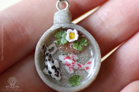 Japan Koi Fish, Carp Pond, Resin Jewlery, Clay Fish, Clay Moulding, Jewelry Polymer Clay, Mixed Media Crafts, Diy Resin Projects, Resin Jewelry Diy