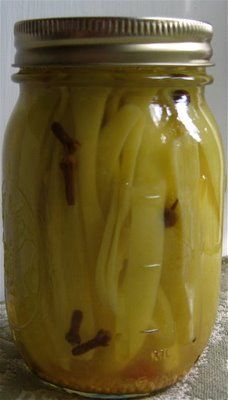 Pickled Hungarian Wax Peppers Hungarian Hot Peppers In Oil Recipe, Hungarian Wax Pepper Recipes, Hungarian Wax Peppers, Hungarian Peppers, Peppers Pickled, Wax Peppers, Making Pickles, Canning Peppers, Pickled Hot Peppers