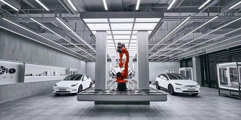 first tesla ‘giga lab’ in china shows how its electric cars are built by robots in 45 seconds Tesla Office, Obsessed Garage, Ev Vehicle, Robotics Lab, Tesla Car Models, Tesla Electric Car, Car Factory, Polygon Modeling, Media Production