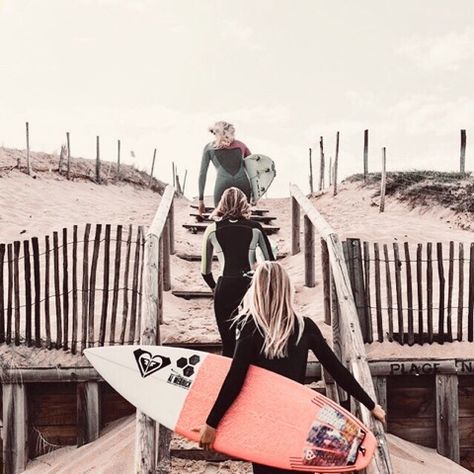 Traditional Bachelorette Party, Surfing Clothes, Surfing Wallpaper, Destination Bachelorette, Surfing Aesthetic, Surfing Tips, Bachelorette Party Destinations, Surfing Quotes, Female Surfers