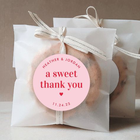 A Sweet Thank You Pink and Red Retro Wedding Favor Classic Round Sticker - Wedding Gifts Retro Bridal Showers, Retro Bridal, Wedding Stickers Labels, Wedding Treats, Wedding Plates, Wedding Favor Stickers, Red Retro, Favor Labels, Wedding Labels