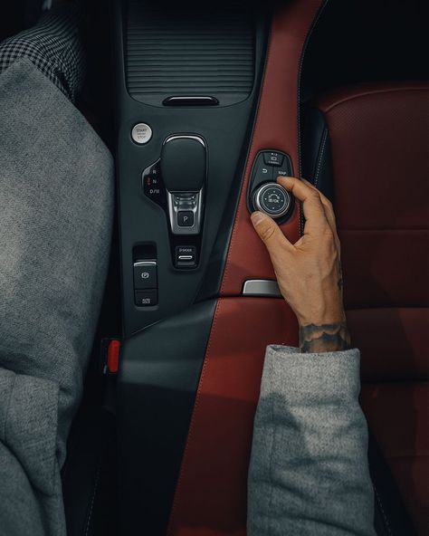 Adjust your controls. Upset conventions. --- Ajustez vos commandes. Déjouez les conventions. 📸 @danovicksamson @infiniti.sherbrooke #INFINITI #LifeAtYourPace #QX55 #LaVieAVotreRythme Interior Car Photography, Car Photography Interior, Cool Car Photography, Luxury Car Photography, Car Product Photography, Inside Car Photography, Porche Dakar, Car Interior Photography, Car Photography Angles