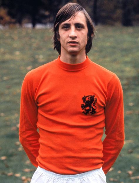 Johan Neeskens, Sporting Legends, Johan Cruyff, Good Soccer Players, Best Football Players, Football Icon, Association Football, Sports Hero, International Football