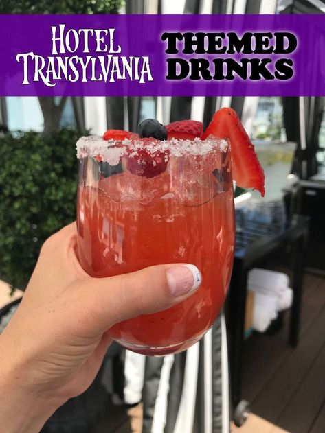 Hotel Transylvania Themed Drinks - The Mavis Margarita Hotel Transylvania Birthday, Hotel Transylvania Party, Disney Movie Night Food, Hotel Transylvania Movie, Food Display Table, Movie Food, Movie Night Dinner, Movie Night Theme, Halloween First Birthday