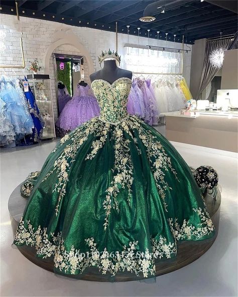 Emerald Green Quinceanera Dresses Beads Lace Applique Sweetheart Ball Gown Party Birthday Gown Dark Green Quinceanera Dresses, Gold Sweet 16 Dresses, Quinceanera Dresses Green, Gold Quince Dress, Emerald Green Quinceanera Dresses, Emerald Green Quinceanera, Emerald Green Quinceanera Theme, Green Quince Dress, Green Quinceanera