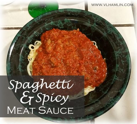 Spicy Spaghetti Sauce, Sausage Meatballs Recipes, Healthy Baked Snacks, Meat Ideas, Meat Sauce Recipe, Spicy Spaghetti, Coffee Coffee Coffee, Spaghetti Meat Sauce, Meat Sauce Recipes