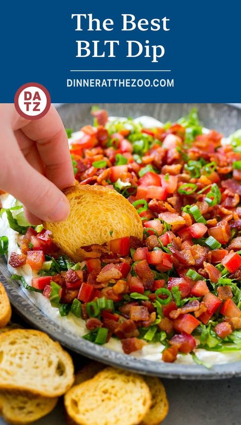 This BLT dip is a creamy ranch dip topped with crispy bacon, romaine lettuce, diced tomatoes and green onions. An easy appetizer option that's perfect for any party! Tomato Appetizer, Blt Dip Recipe, Bacon Dip Recipes, Blt Dip, Chips Dip, Dip Dip, Bacon Dip, Cheesecake Dip, Ranch Dip