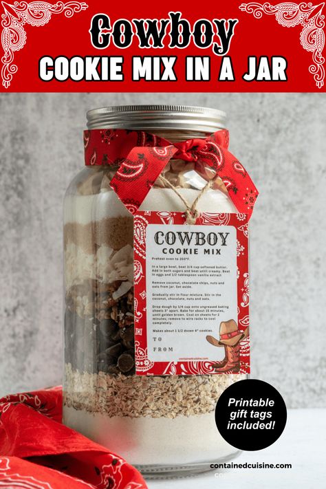 Cowboy Cookies in a Jar: Easy Cookie Mix Gift Cowboy Cookies In A Jar, Gift In Jar, Mason Jar Cookie Mix Recipe, Cookie Mix Gift, Cookie Mix In A Jar Recipe, Mason Jar Cookie Recipes, Mason Jar Gifts Recipes, Mason Jar Mixes, Cookie Mix In A Jar