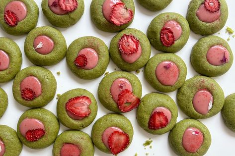 Green Tea Cookies Recipe, Strawberry Matcha Cookies, Green Cookies, Triple Chocolate Mousse, Matcha Strawberry, How To Make Chili, Chili Crisp, Matcha Cookies, Best Matcha