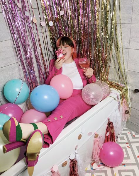 Pink suit birthday bathtub photoshoot idea Bath Birthday Photoshoot, Birthday Tub Photoshoot, Birthday Photoshoot Ideas Pity Party, Heart Tub Photoshoot, Fun Bathtub Photoshoot, Birthday Photoshoot Bathtub, Heart Shaped Tub Photoshoot, Birthday Bathtub Photoshoot, Bathtub Party Photoshoot