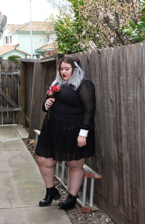 Fat Goth Girl, Fat Goth, Plus Size Goth, Play Dress Up, Goth Girl, Model Inspo, New Blog Post, Plus Size Models, Play Dress