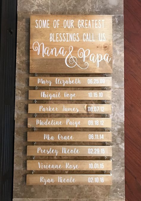 Grandparents Sign, Grandchildren Sign, Gift For Grandparents, Creative Diy Gifts, Diy Holiday Gifts, Cadeau Diy, Rustic Wood Signs, Gifts For Grandparents, Grandparent Gifts