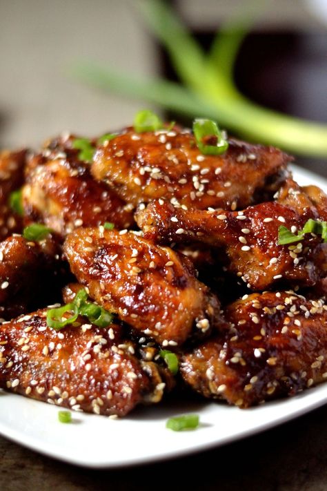 Sesame Wings, Sesame Chicken Wings, Sesame Oil Chicken, Coop Can Cook, Easy Chicken Wing Recipes, Easy Chicken Wings, Chicken Wings Recipes, Cordon Blue, Smoked Chicken Wings