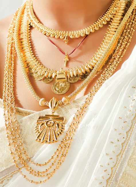 Kerala Christian Wedding Rituals - South Indian Bride Jewellery Kerala Wedding Jewellery, South Indian Bride Jewellery, Indian Brides Jewelry, Kerala Jewellery, Traditional Bridal Jewelry, Latest Indian Jewellery, 22 Carat Gold Jewellery, Gold Bangles Indian, Kerala Wedding