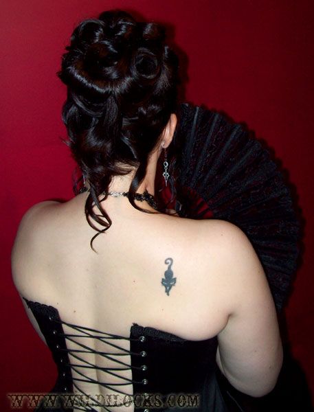 Wedding Hair Goth, Victorian Inspired Hair, Gothic Prom Hairstyles, Victorian Goth Hair, Gothic Victorian Hairstyles, Vampire Updo Hairstyles, Victorian Wedding Hair, Vampy Updo Hair, Victorian Vampire Hairstyles