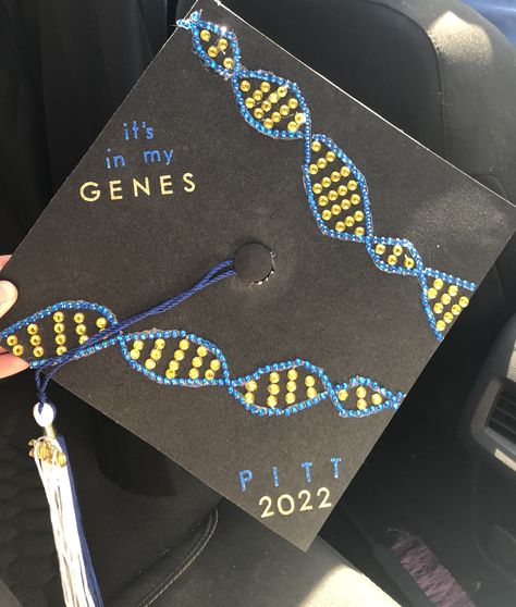 Science Grad Cap Ideas, Biology Graduation Cap, Phd Party, High School Graduation Cap Designs, Degree Cap, Grad Hats, Graduation Cap Tassel, College Grad Cap Ideas, Grad Cap Decorated