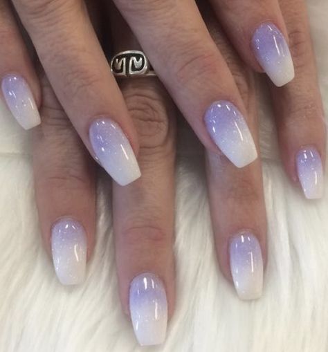 Purple And White Ombre Nails Coffin, Purple And White Ombré Nails, White Nails With Purple Tips, Purple With White Tips Nails, Light Purple Ombré Nails, Light Purple And White Ombre Nails, Purple Nails Ombre Glitter, Dipped Nails Ideas Powder Ombre Purple, Purple To White Ombre Nails