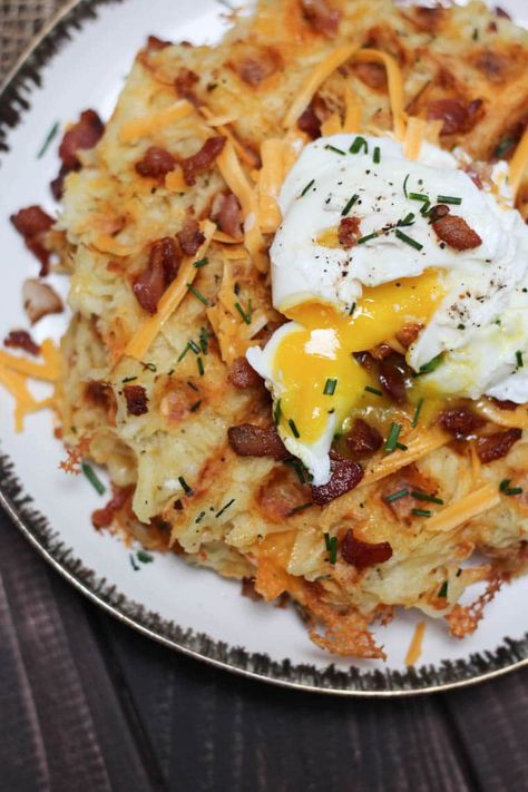 Loaded Potato Waffles | Gluten Free and Grain Free Brunch Recipe - Abbey's Kitchen Abby Sharp, Waffles For Dinner, Abbey Sharp, Savory Brunch Recipes, Quick Brunch, Make Ahead Brunch, Potato Waffles, Healthy Brunch Recipes, Brunch Desserts