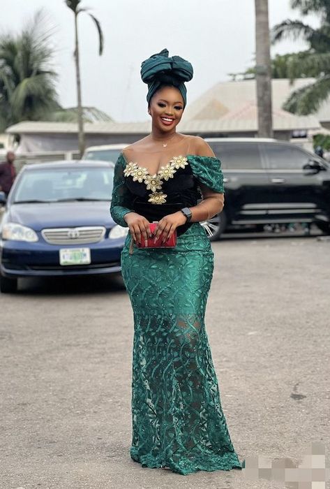 Burnt Orange And Emerald Green Aso Ebi - Gist94 Chantilly Lace Asoebi Styles, Latest Lace Gown Styles Aso Ebi 2023, Lace Mixed With Plain Material Asoebi, Asoebi Lace Styles Classy 2023, Aseobi Design 2023 Lace, Emerald Green Asoebi Lace Styles, Aseobi Design 2023, Styles For Lace Gown Asoebi, Aso Ebi Lace Styles 2023