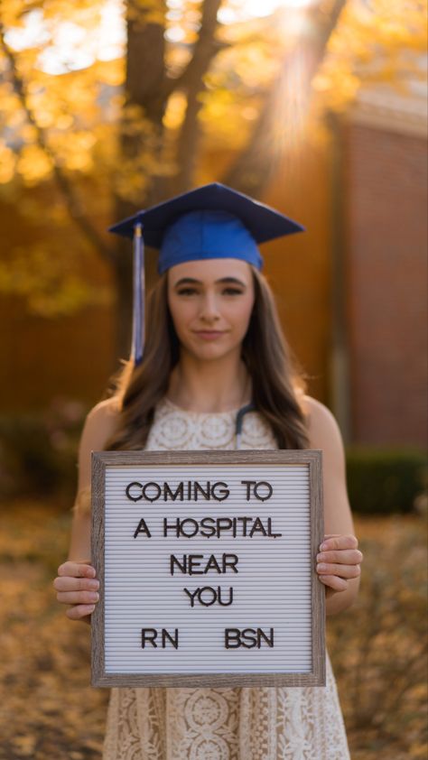 Nurse Grad Pics Scrubs, Nurse Grad Pics, Nursing Graduation Pictures Scrubs, Nursing School Photoshoot, Nursing Grad Pictures, Graduation Cap Pictures, Nurse Photoshoot, Nursing Photos, Nursing Aesthetic