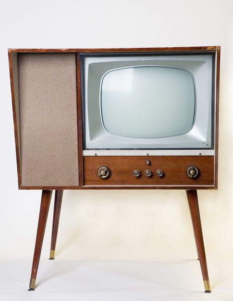 Homemade Black & White TV | ACMI Collection  1957 This TV was built by Mr F. D. Straford. The electronic components were purchased as a kit of parts. Vintage Tv Stand, Tv Stand Furniture, Tv Vintage, White Tv, Vintage Television, Television Set, Casa Vintage, Vintage Tv, Retro Tv