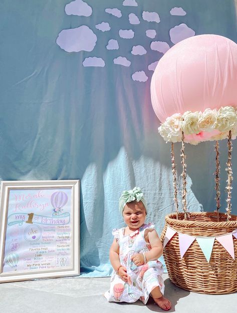 Hot Air Balloon High Chair Decor, Hot Air Balloon Pinata, Hot Air Balloon Themed Birthday Party, Hot Air Balloon 1st Birthday Party, Hot Air Balloon Photo Prop, Hot Air Balloon Photoshoot, Hot Air Balloon First Birthday, Hot Air Balloon Theme, Balloon Birthday Themes