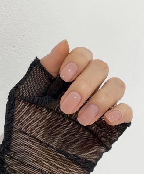 @guwopiana Simple Nail Ideas, Minimal Nails, Work Nails, Casual Nails, Soft Nails, Shellac Nails, Simple Nail, Nagel Inspo, Cat Kuku