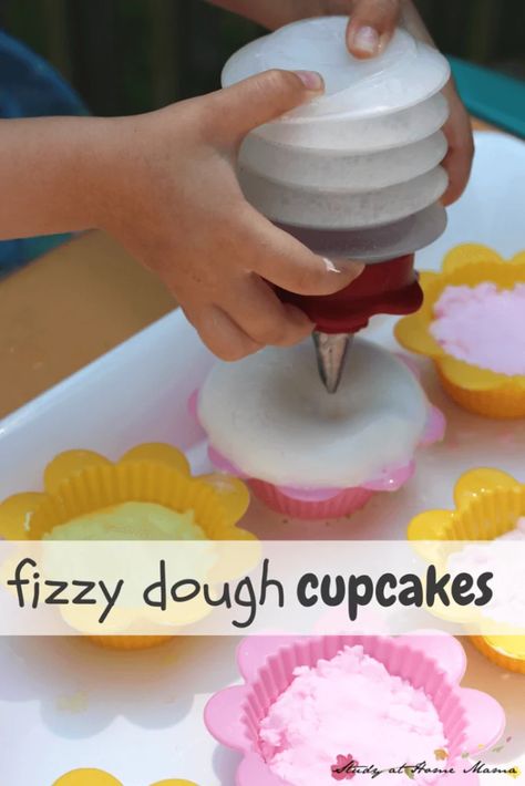 Play Bakery, Kids Play Dough, Preschool Cooking, Study At Home, Cooking Theme, Baking Theme, Homemade Playdough Recipe, Community Helpers Preschool, Science Experiments For Preschoolers