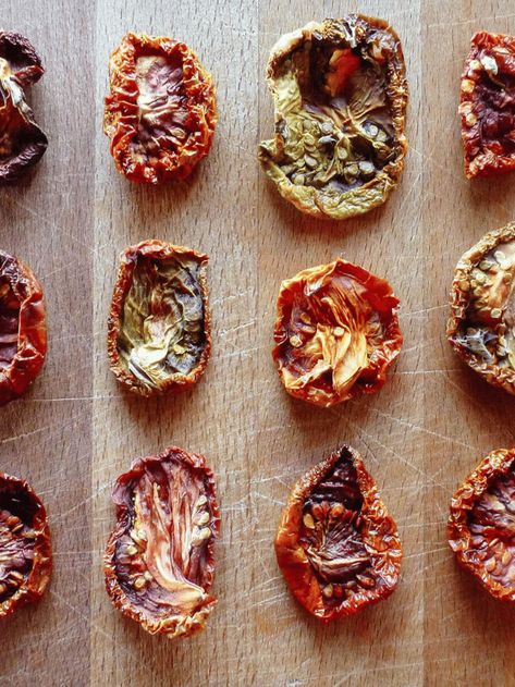 How to Make Sun-Dried Tomatoes in the Oven – Garden Betty Garden Betty, Make Sun Dried Tomatoes, I Grill, Summer Tomato, African Recipes, Sun Dried Tomatoes, Ripe Tomatoes, Heirloom Tomatoes, Grape Tomatoes