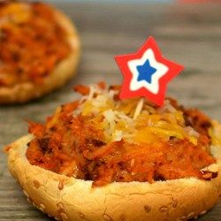 Spam Pizza Burgers - Allrecipes.com Pizza Burger Recipe With Spam, Spam Pizza, Leftover Chili Recipes, Pizza Burgers Recipe, Hearty Breakfast Recipes, Spam Recipes, Spinach Muffins, Leftover Chili, Spicy Seasoning