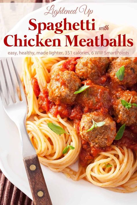 Spaghetti With Chicken, Chicken Meatballs Healthy, Spaghetti Chicken, Traditional Spaghetti, Weight Watchers Casserole, Chicken Meatball Recipes, Weight Watchers Chicken, Weight Watchers Breakfast, Weight Watcher Dinners