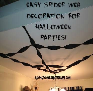 Need a quick, cheap, easy, creepy Halloween decoration?  This'll do the trick! Streamer Spider Web, Spider Web Diy, Spooky Party Ideas, Halloween Streamers, Halloween Brunch, Kids Halloween Party Decorations, Streamer Decorations, Halloween Themed Birthday Party, Halloween Class Party