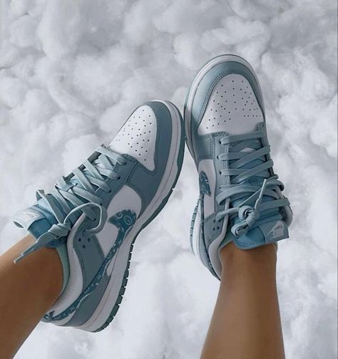 Dunk Low Blue, Shoes Quotes, Trendy Shoes Sneakers, Nike Shoes Girls, Preppy Shoes, Jordan Shoes Girls, All Nike Shoes, Nike Air Shoes, Baskets Nike