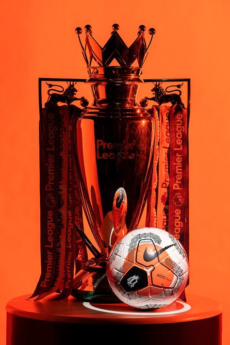 Chelsea Vs Tottenham, Liverpool Premier League, Premier Lig, Premier League Teams, Etihad Stadium, Trophy Design, League Champions, Tunnel Vision, Fc Liverpool