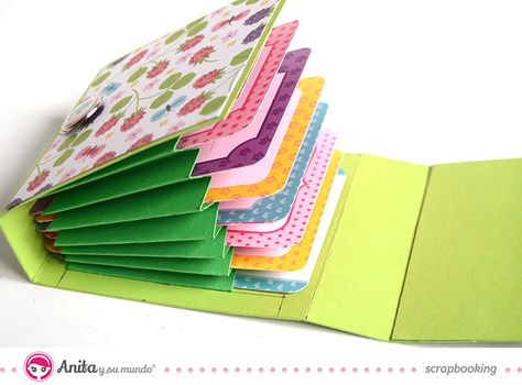 mini álbum con papeles de Anita y su mundo                                                                                                                                                                                 Más Envelope Book, Mini Albums Scrap, Mini Album Tutorial, Album Diy, Scrap Album, Album Scrapbooking, Mini Scrapbook, Mini Scrapbook Albums, Smash Book