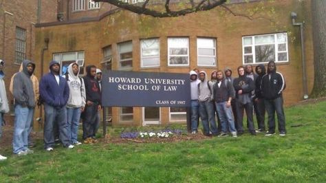 ... bags of Skittles high over their heads in memory of Trayvon Martin School Of Law, Law Students, Student Protest, Trayvon Martin, Neighborhood Watch, American Teen, Fall 23, Howard University, Dream College